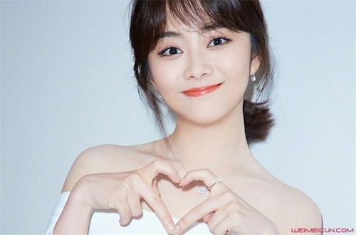 宋轶，从默默无闻到璀璨新星的成长之路——揭秘其所属的演艺公司