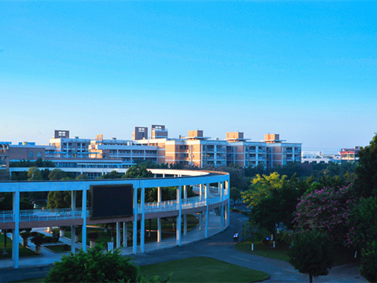 探访顺德容桂新东方花园，城市中的静谧绿洲
