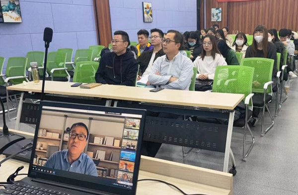 探索学术新边疆，新疆师范大学研究生的成长与贡献