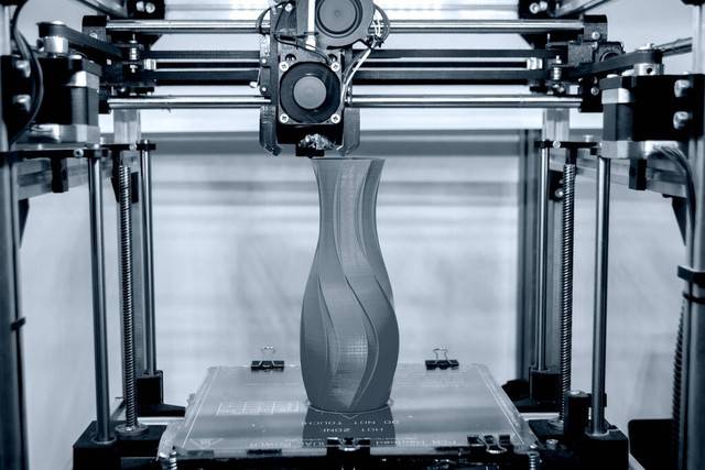 3D打印技术，重塑制造业的革新力量——以医疗、建筑、教育三大领域的应用案例为视角