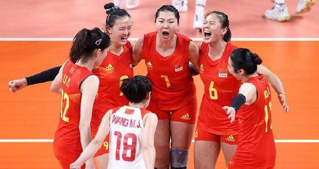 激情碰撞，中国女排对阵俄罗斯——直播中的热血与荣耀