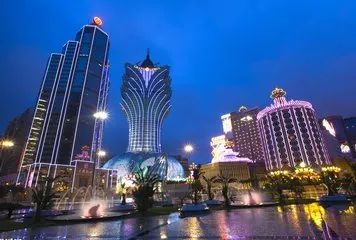 2046，今晚澳门，时光与未来的交汇2024今晚澳门开奖结果
