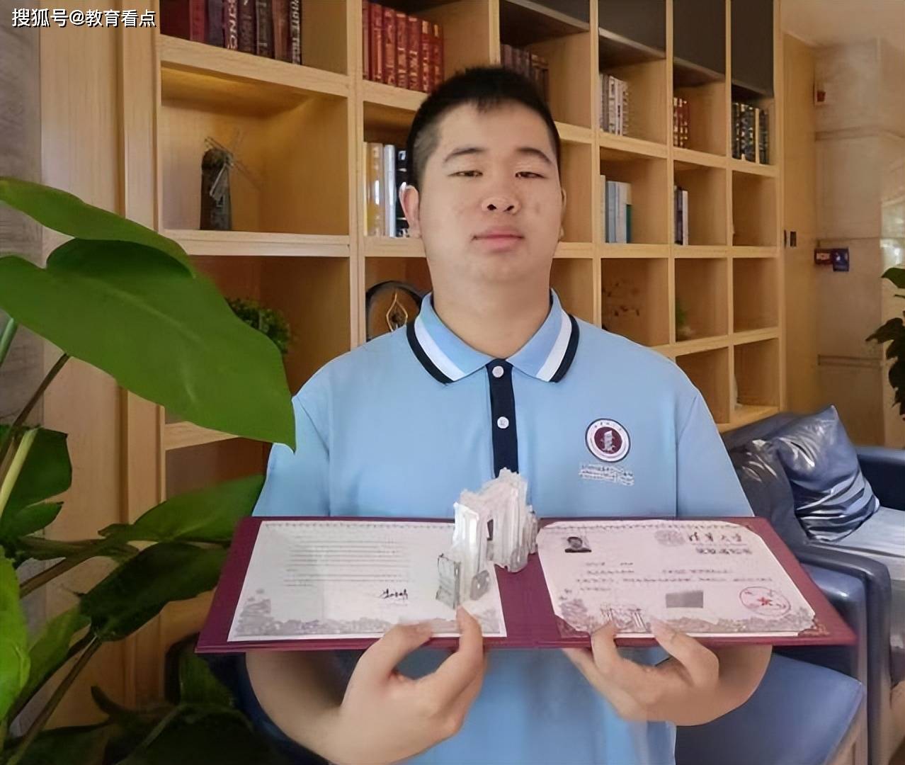 揭秘香港47:七彩梦想与现实交织的数字游戏—开奖记录背后的故事解析香港4777777开奖记录一