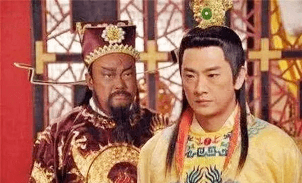 白小姐四肖