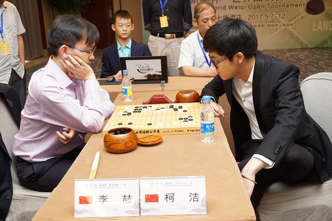 探索新奥天天免费资料大全，正版优势的无限魅力2025年正版资料免费大全最新版本是什么