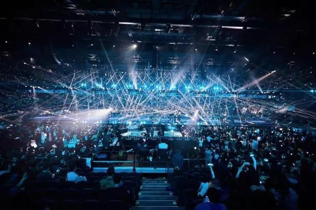 东方卫视跨年演唱会，点亮2019的璀璨之夜东方卫视跨年演唱会门票价格