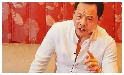澳门六叔的真实身份，神秘而显赫的赌业巨擘有没有澳门六叔的资料